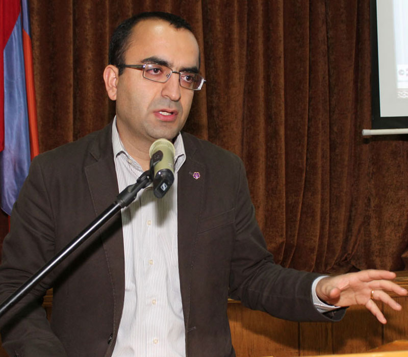 Ainjar3_110115