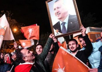 Յաղթանակ Սպառնական Հարկադրումով` Իշխանութեան Երկարաձգման Թրքական Մեքենականութիւն