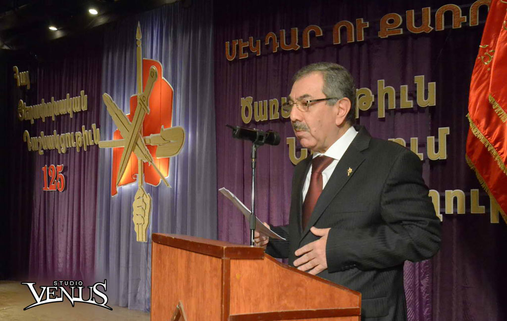 Կարօ Իւզպաշեան