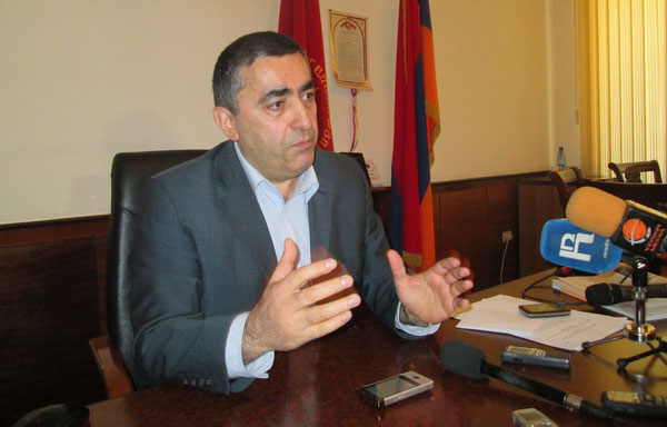Armen-Rustamyan_121515f