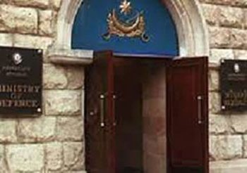 Ազրպէյճանի Զինուորական  Պիւտճէն` Կիսով Կրճատուած
