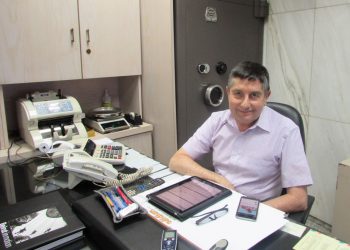 Ծանօթանանք Լիբանանահայ Գործարարներուն. «Ոսկերչութիւնը Իբրեւ Արհեստ Պիտի Շարունակուի, Սակայն Այդ Շուկային Մէջ Կը Դիմանան Անոնք, Որոնք Տնտեսապէս Կրնան Տոկալ»  «Ազդակ»-ին Կ՛ըսէ Վազգէն Հատիտեան