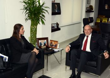 Լասըն Ընդգծեց Եւրոպական Միութեան  Գոհունակութիւնը` Սուրիացի Գաղթականներուն  Հարցով Լիբանանի Օժանդակութիւն  Տրամադրելու Իմաստով