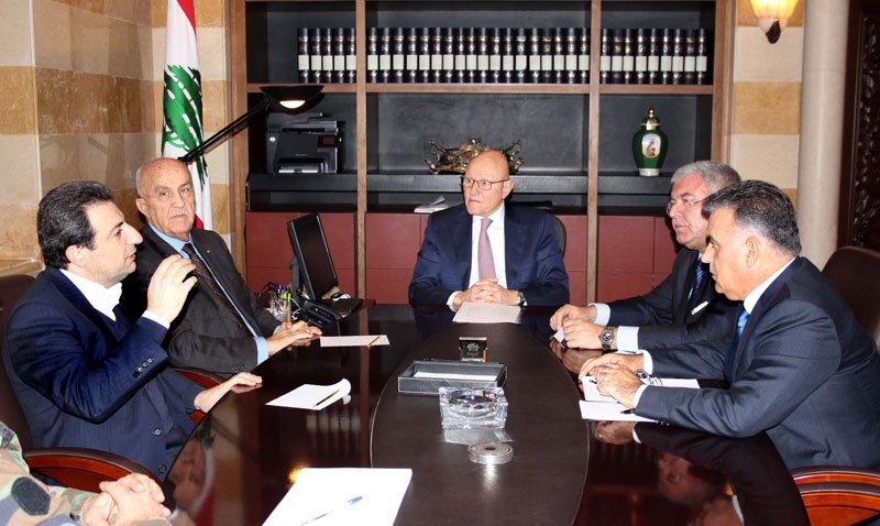 salam_meeting_crisis_120715