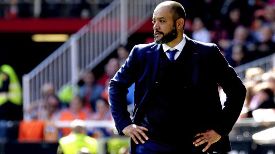 valencia-coach_113015