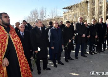 Երկրաշարժի 27-րդ Տարելիցին Առիթով  Վարչապետ Աբրահամեան Այցելած Է Գիւմրի