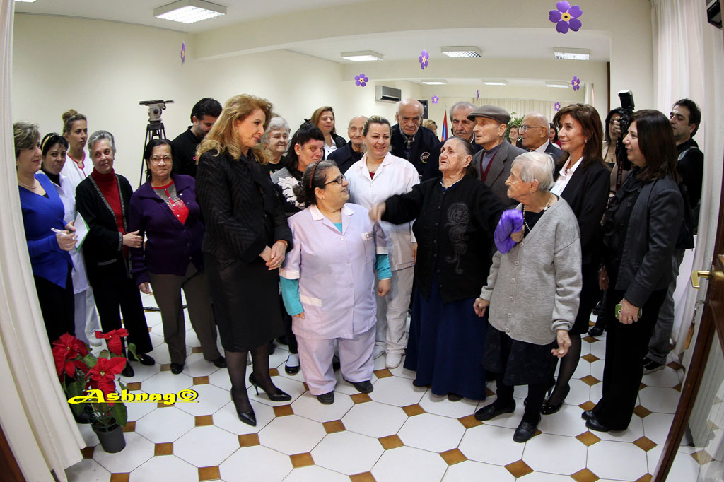 24422594201_715a621b81_h