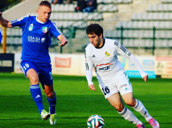 Աղուան Պապիկեան (աջին)