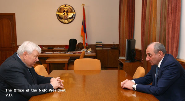 030216AndrzejKasprzyk-Info