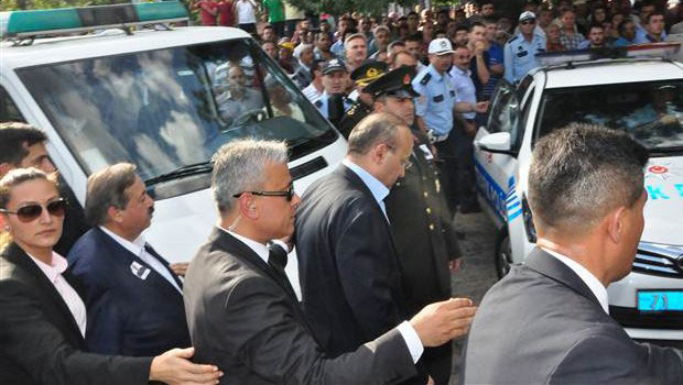 Եալչըն Աքտողան