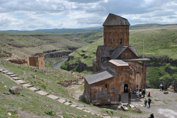 Dikran-Honents_020216