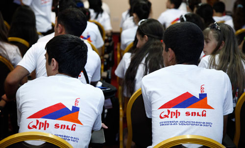 SM_Ari_tun2_020316