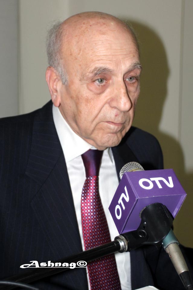 Բժիշկ Կարպիս Հարպոյեան