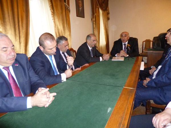 Araradian_33016