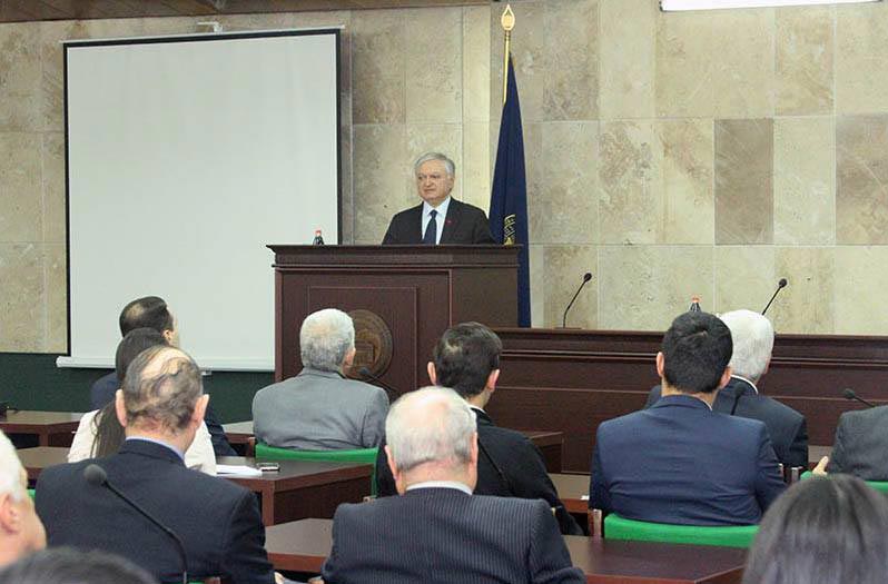 Nalbandian_030316