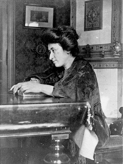 Rosa_Lux_Berlin_1907