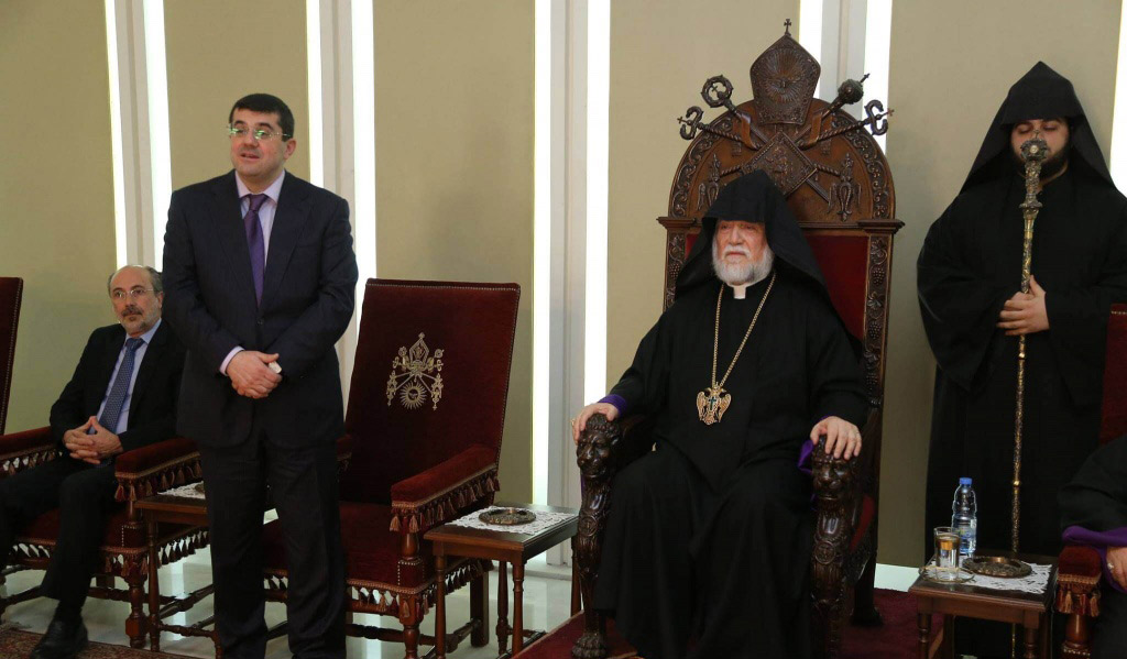 Արամ Ա. Վեհափառ Հայրապետը Ընդունեց Լեռնային Ղարաբաղի Հանրապետութեան Վարչապետ Արա Յարութիւնեանը