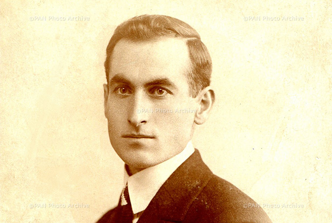 Սողոմոն Թեհլիրեան. լուսանկարը` Արա Օսկանեանի անձնական արխիւից