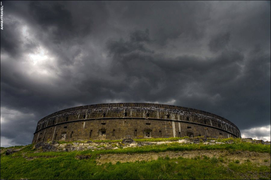 Հայաստանեան Անկիւն.  «Ուրուական» Դարձող Բերդ-Ամրոցը