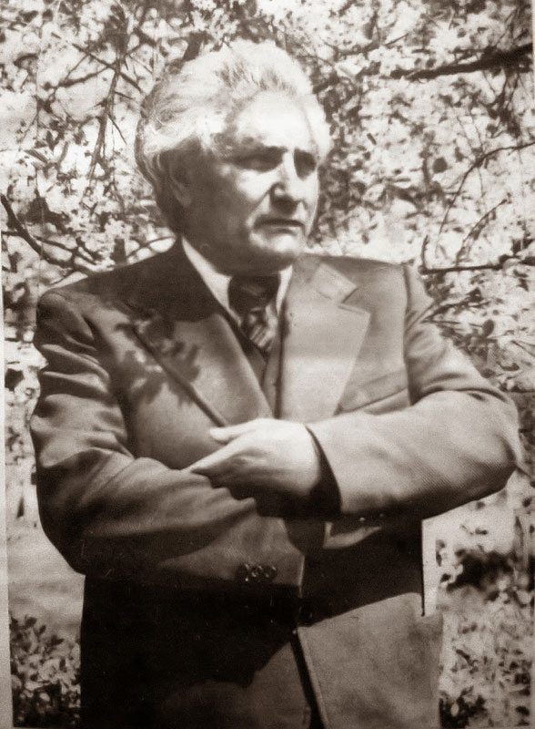 Hovhannes-shiraz_42316