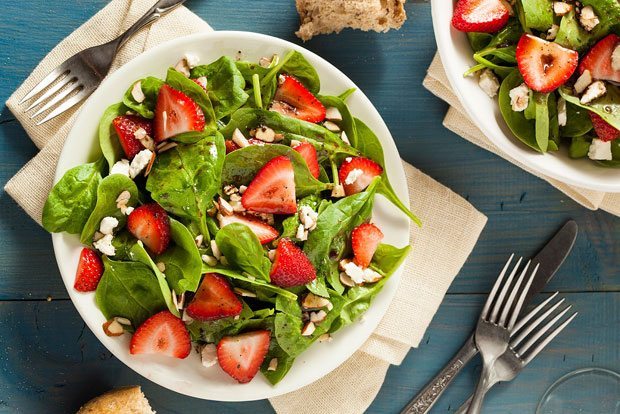 Salade-épinards-fraise-balsamique_42116