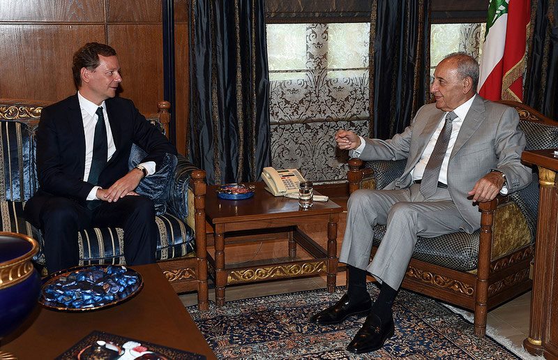 Պըրրի Ֆրանսայի Դեսպանին Եւ Քաակի Հետ  Քննարկեց Երկրին Քաղաքական Իրավիճակը