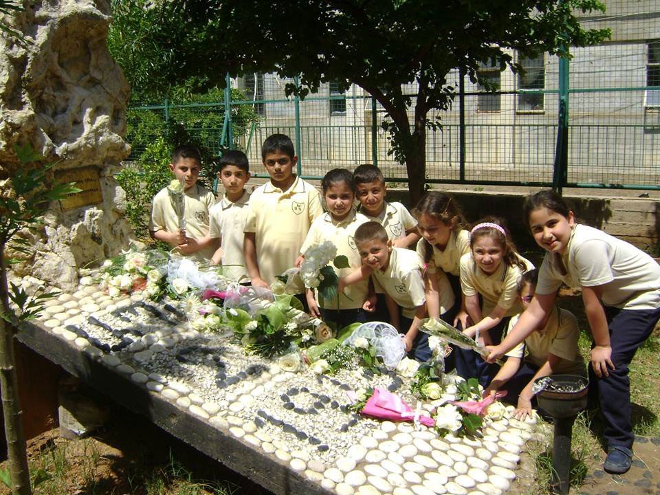 khanamirian-(1)_42416