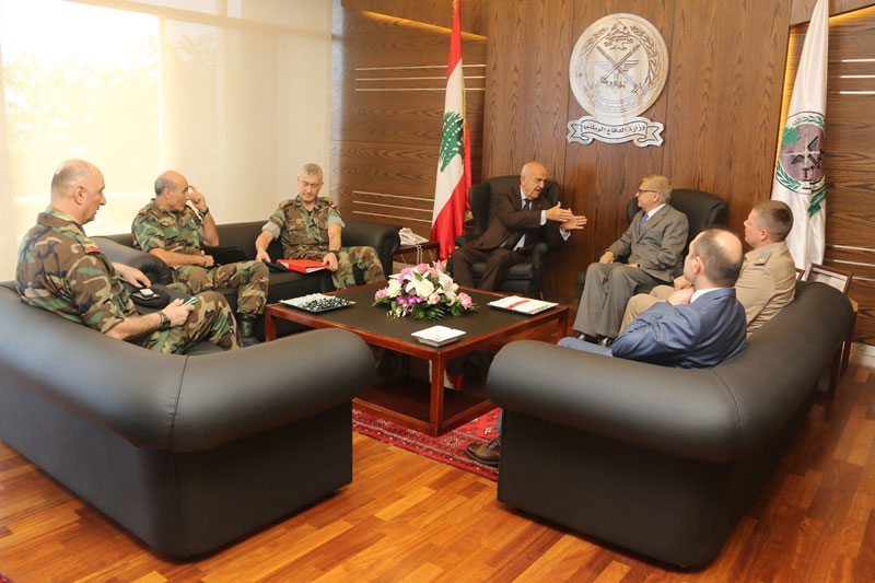 Մուքպել Զասիփքինի Հետ Կը Քննարկէ Լիբանանեան-Ռուսական Զինուորական Գործակցութեան Հեռանկարները