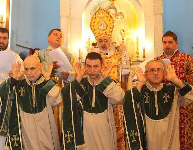 Սարկաւագներու Ձեռնադրութիւն Ս. Յովհաննու Կարապետ Եկեղեցւոյ Մէջ