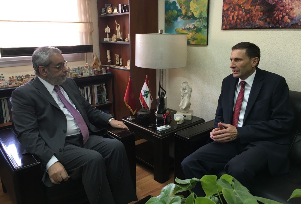 Բագրատունի Ընդունեց  Լեհաստանի Դեսպանը