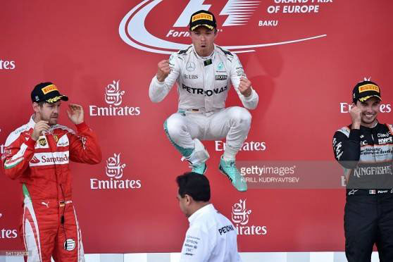 Նիքօ Ռոզպըրկ (կեդրոնը)