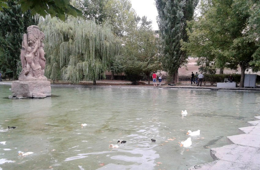 Օղակաձեւ այգի` Երեւան