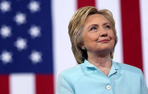 Քլինթըն «Ամերիկայի Ապագային Նկատմամբ  Անհողդողդ Վստահութեամբ» Ընդունեց Միացեալ  Նահանգներու Նախագահի Դեմոկրատական  Կուսակցութեան Թեկնածուն Ըլլալ