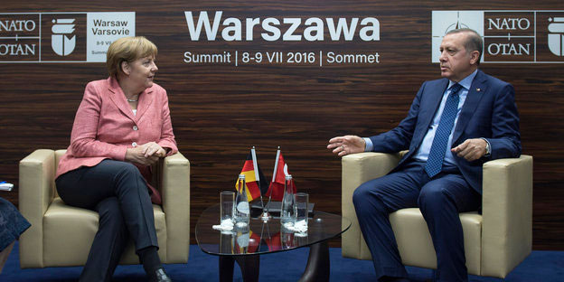Merkel-Erdogan_71016