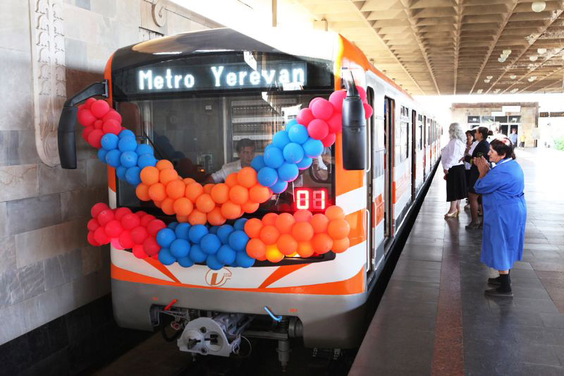 Metro_72916