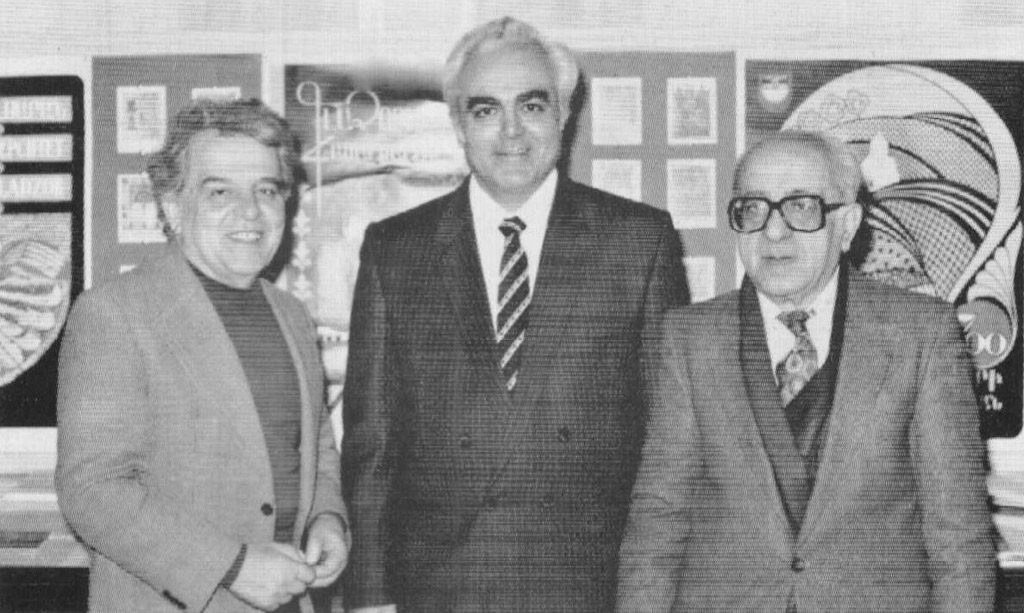 Ձախէն՝ Արմէն Դարեան, Երուանդ Քասունի, Սիմոն Սիմոնեան (Պէյրութ, 1984)