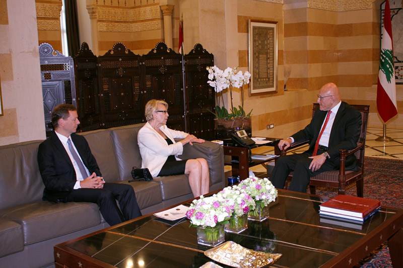 salam_french_delegation_72716