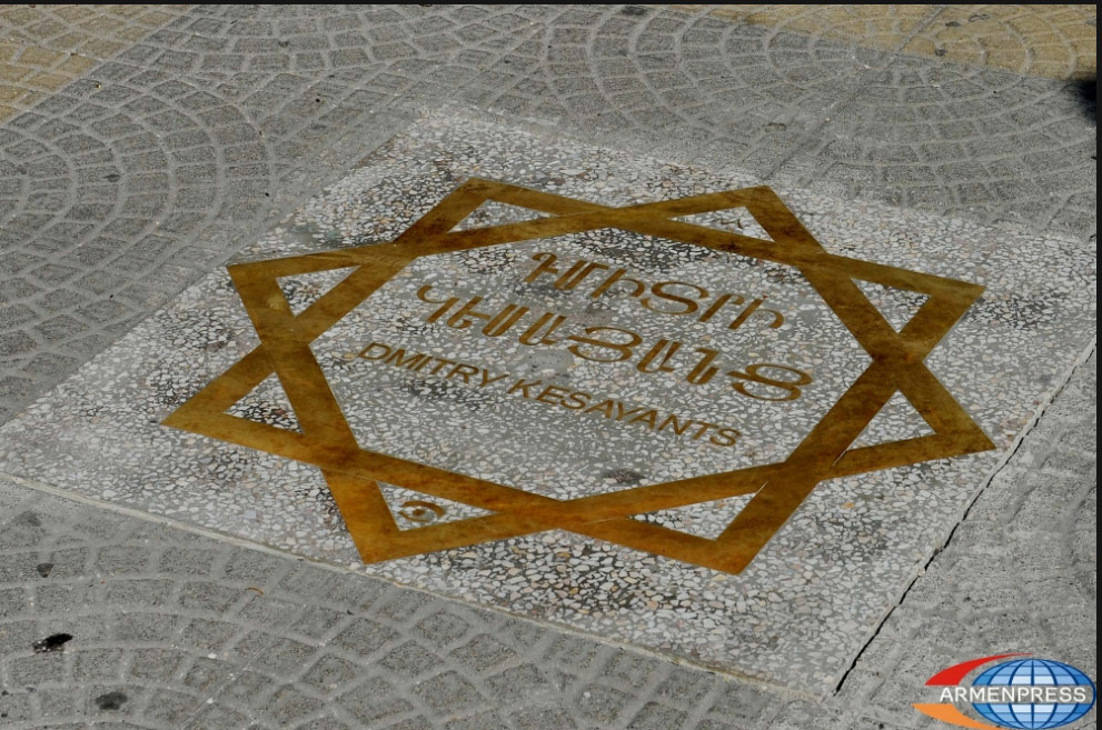 Dimitry-Kesayants_80216