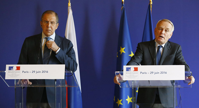 Lavrov-Ayrault_81216