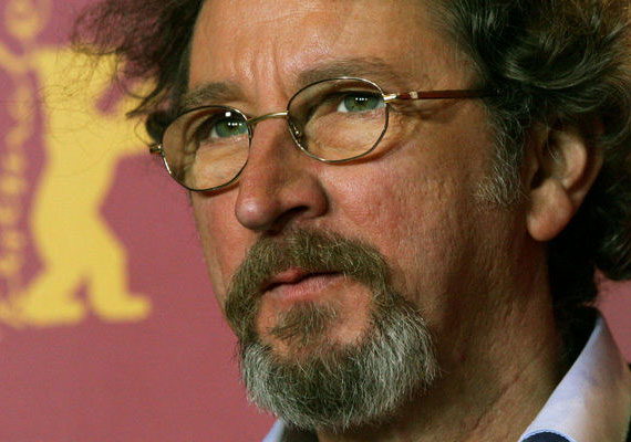 Ռոպեր Կետիկեան` Վենետիկի 73-րդ Շարժապատկերի Փառատօնի Դատակազմներէն Մէկուն Նախագահը