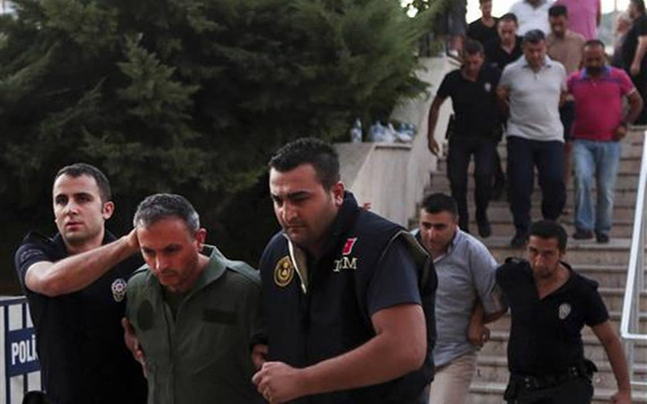 Թուրքիոյ Մէջ Ձերբակալուած Են  Էրտողանի  Ձերբակալման Գործողութեան  Մասնակից 11 Զինուորներ