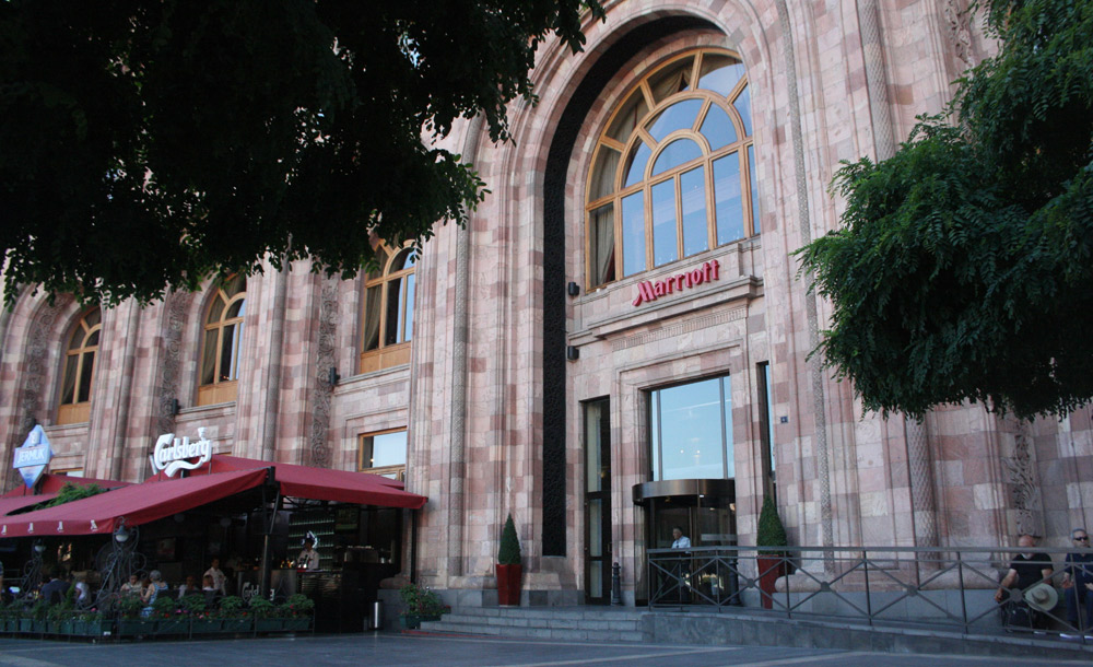 2_marriott_92816