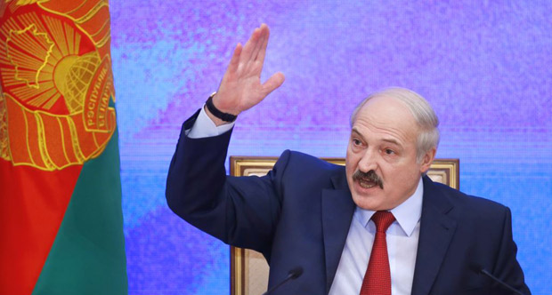 «Լուքաշենքօ Կը Սպառնայ Տապալել  Եւրասիական Համարկումը»  Կը Գրէ «Նեզավիսիմայա Կազեթա»