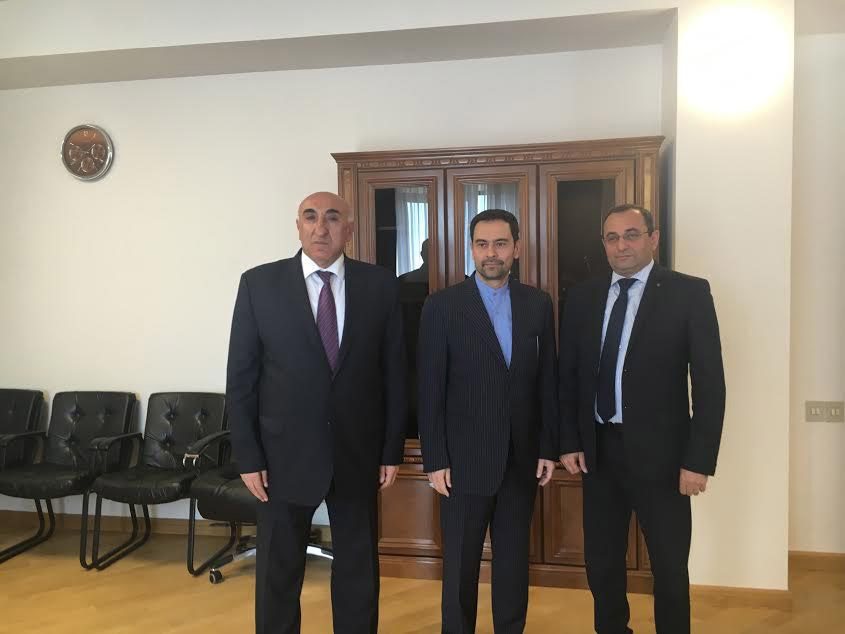 Դաւիթ Լոքեան Ընդունած Է Իրանի Դեսպան Սէյիտ Քազեմ Սաճատին