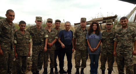 Մենք Այստեղ Ենք, Ամէն Մի Զինուորի Կողքին