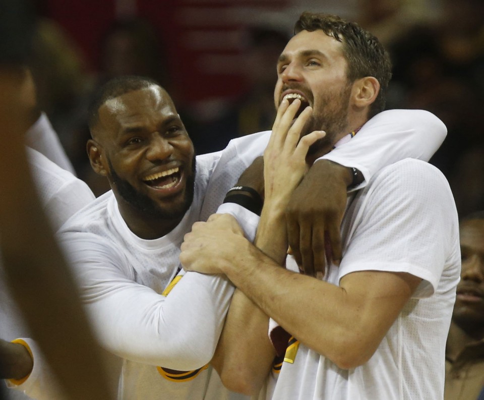 lebron-james-kevin-love_102616