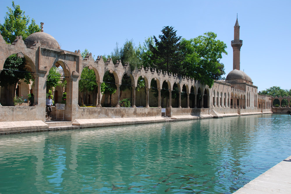 Հայր Աբրահամու լճակը