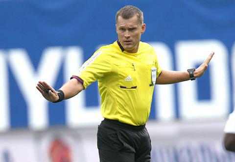 russian-referee_10616