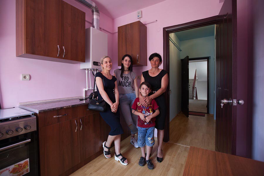 gyumri-housing-02_111616