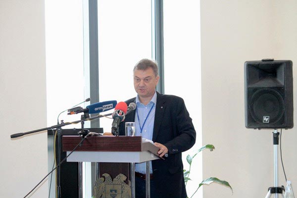 shahan-gantaharyan_111516